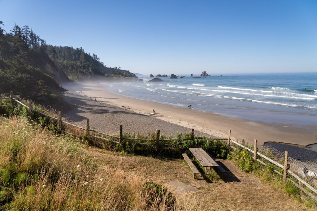 places to visit in oregon in february