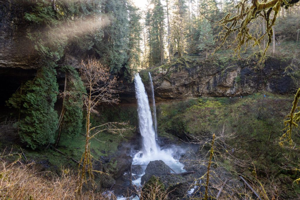 places to visit in oregon in february